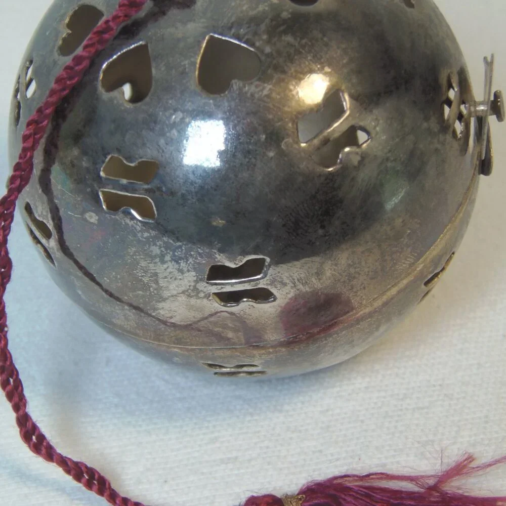 VTG Pomander Hinged Potpourri Silver Plated Ornament Old World Vibe  Boho Hippie